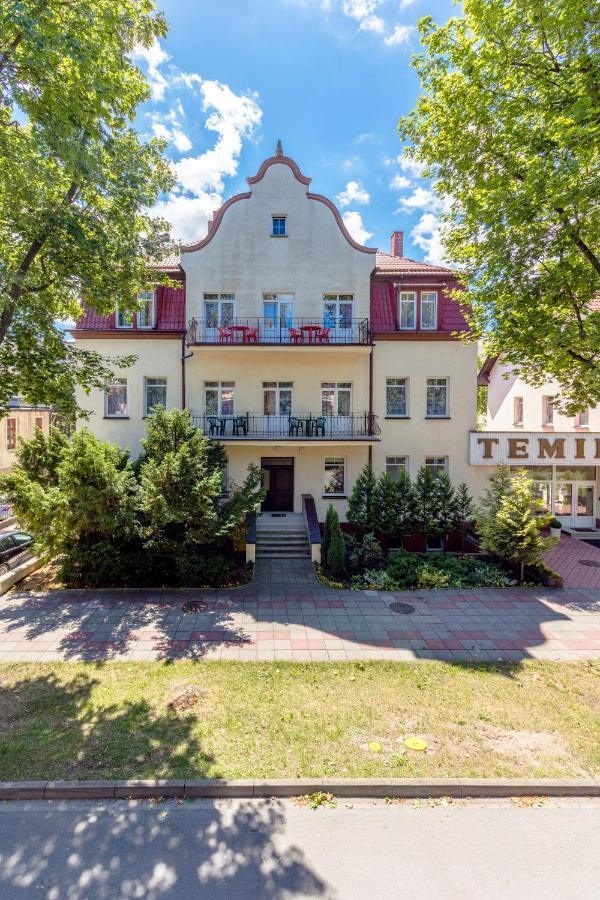 Osrodek Wczasowy Temida Hotel Świnoujście Buitenkant foto